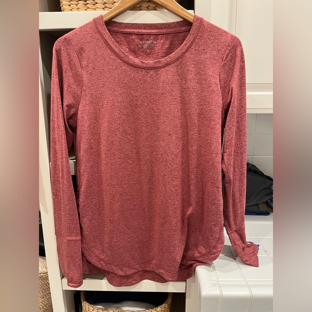 Athleta Women’s athletics shirt size M